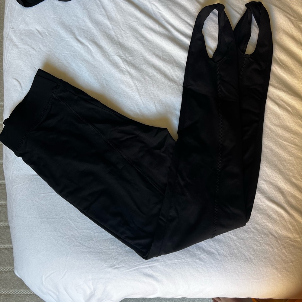 Stirrup leggings